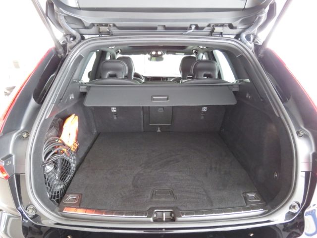 Volvo  T6 AWD Twin R-Design Recharge Plug-In Hybri