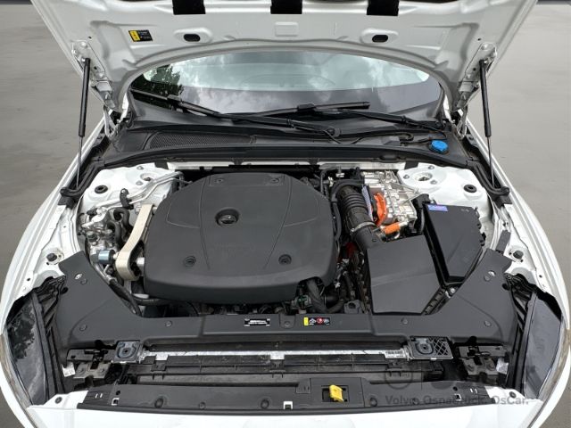 Volvo  T6 AWD Recharge Inscription Expression AHK W