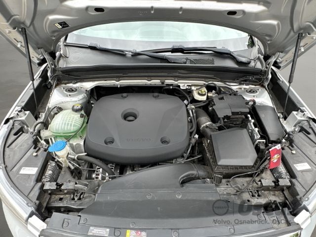 Volvo  T4 Klima LM Tempomat LED-Scheinwerfer Color