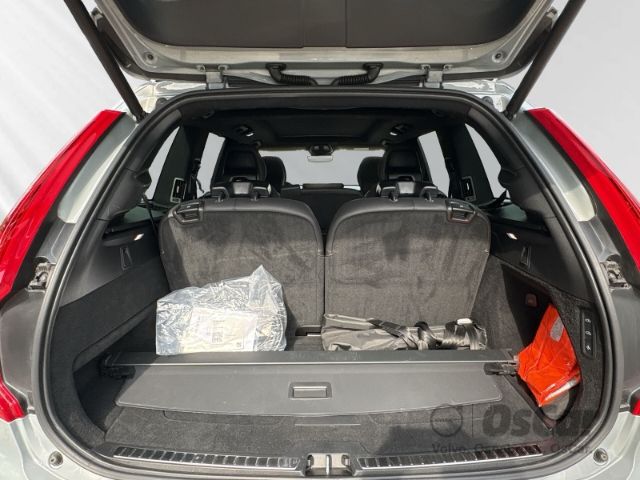 Volvo  T8 AWD Recharge Ultimate Dark 7-Sitzer Park