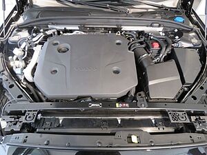 Volvo  B4 Diesel Plus Bright 360Grad Harman/Kardon