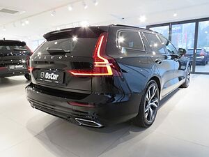 Volvo  T6 AWD R-Design Recharge Plug-In Hybrid