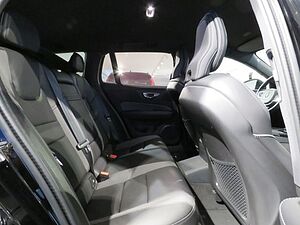 Volvo  T6 AWD R-Design Recharge Plug-In Hybrid