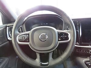 Volvo  T6 Recharge R-Design AHK HarmannKardon Winte