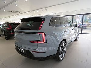 Volvo  Twin Ultra Performance 7-Sitzer Bowers&Wilk