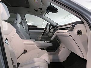 Volvo  Twin Ultra Performance 7-Sitzer Bowers&Wilk