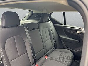 Volvo  T4 Recharge Inscription Expression HarmanKa