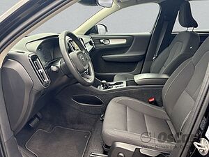Volvo  T4 Recharge Inscription Expression HarmanKa