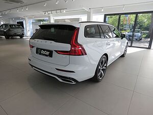 Volvo  T6 AWD Recharge Plug-In Hybrid Plus Dark Win