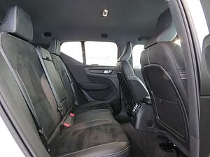 Volvo  T4 Twin Engine Plug-In Hybrid 2WD R-Design