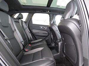 Volvo  T6 AWD Twin R-Design Recharge Plug-In Hybri