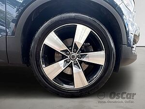 Volvo  T2 2WD Momentum Pro LM-Felge 19 Zoll Panora