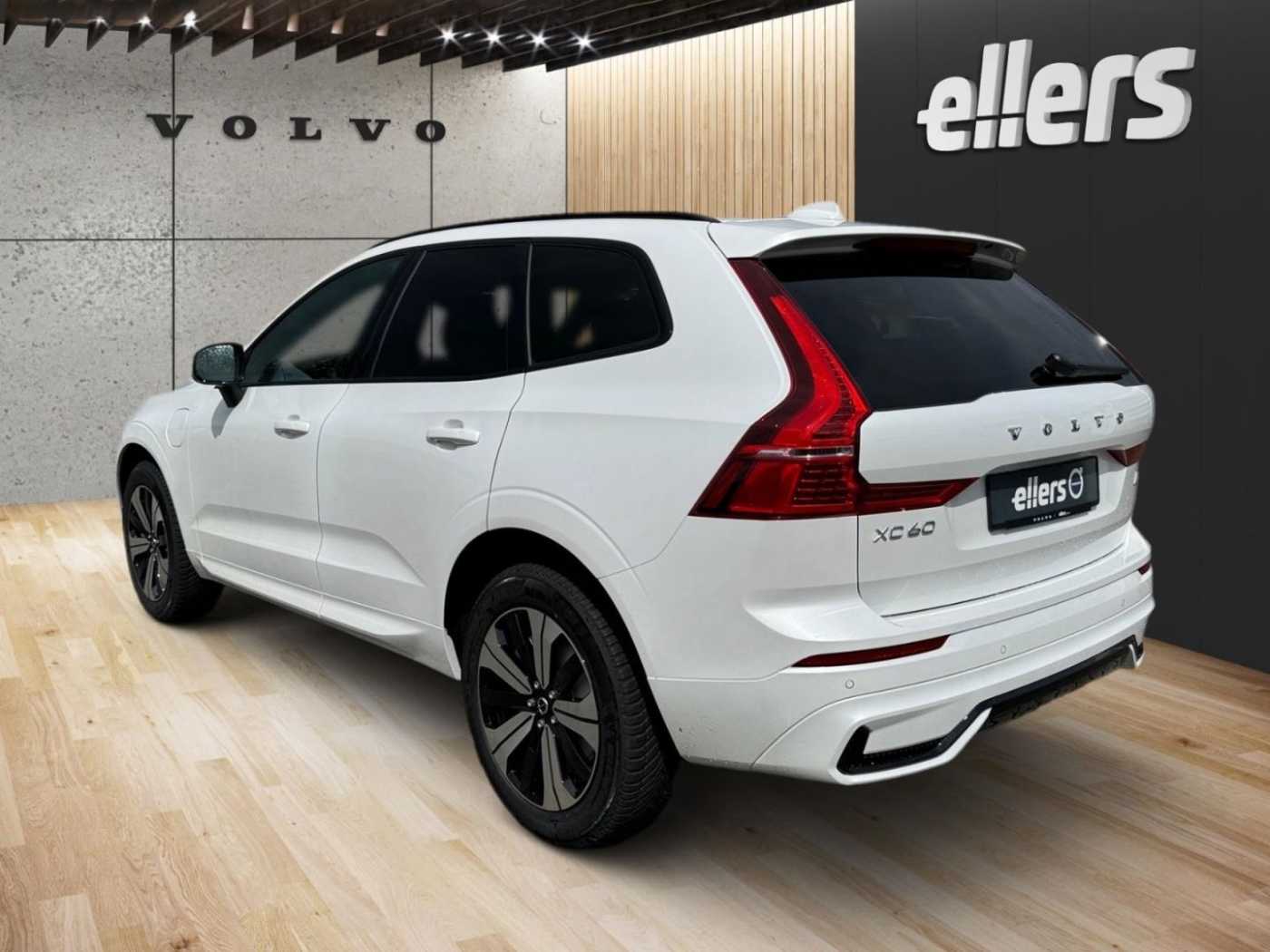 Volvo  T6 Recharge AWD Plus Dark Licht+Fahrerasiss
