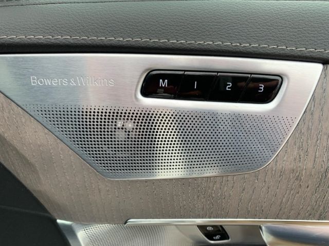Volvo  B5 AWD Inscription Luftfahrwerk Head-Up Pan