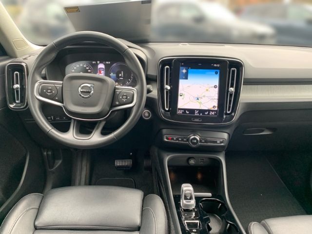Volvo  Inscription Recharge Plug-In Hybrid 2WD T4