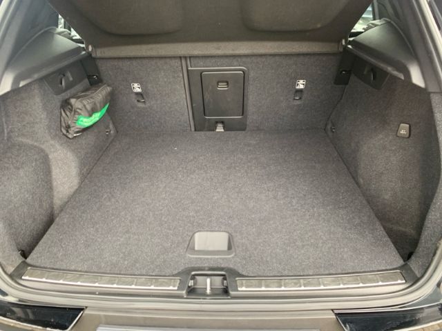 Volvo  Inscription Recharge Plug-In Hybrid 2WD T4