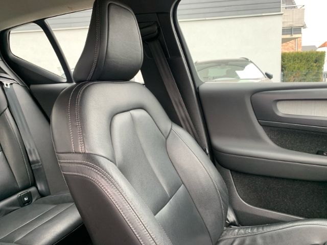 Volvo  Inscription Recharge Plug-In Hybrid 2WD T4