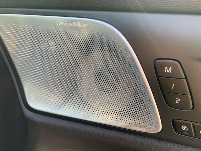 Volvo  B5 AWD Ultimate Dark Head Up Bowers&Wilkins