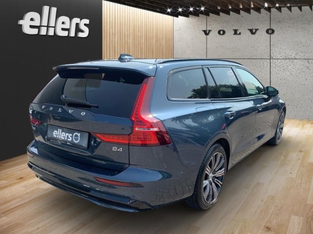 Volvo  B4 Plus Dark Voll LED el. GSHD el. Sitze Abs