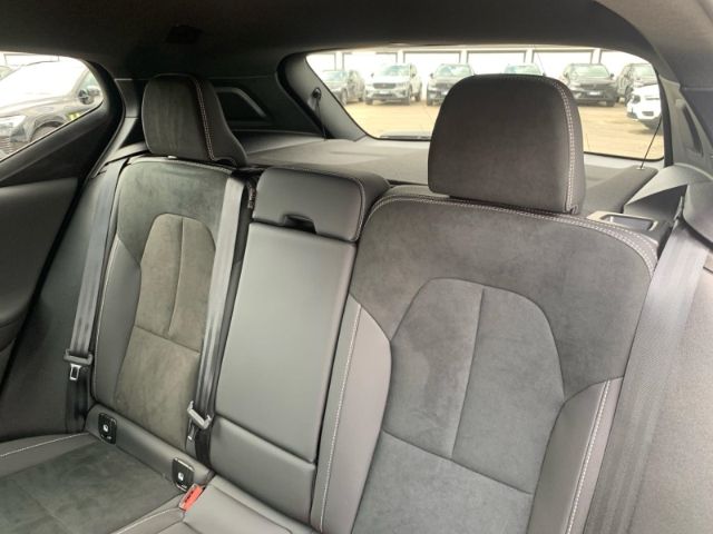 Volvo  B3 Abstandstempomat Pilot Assist BLIS Googl