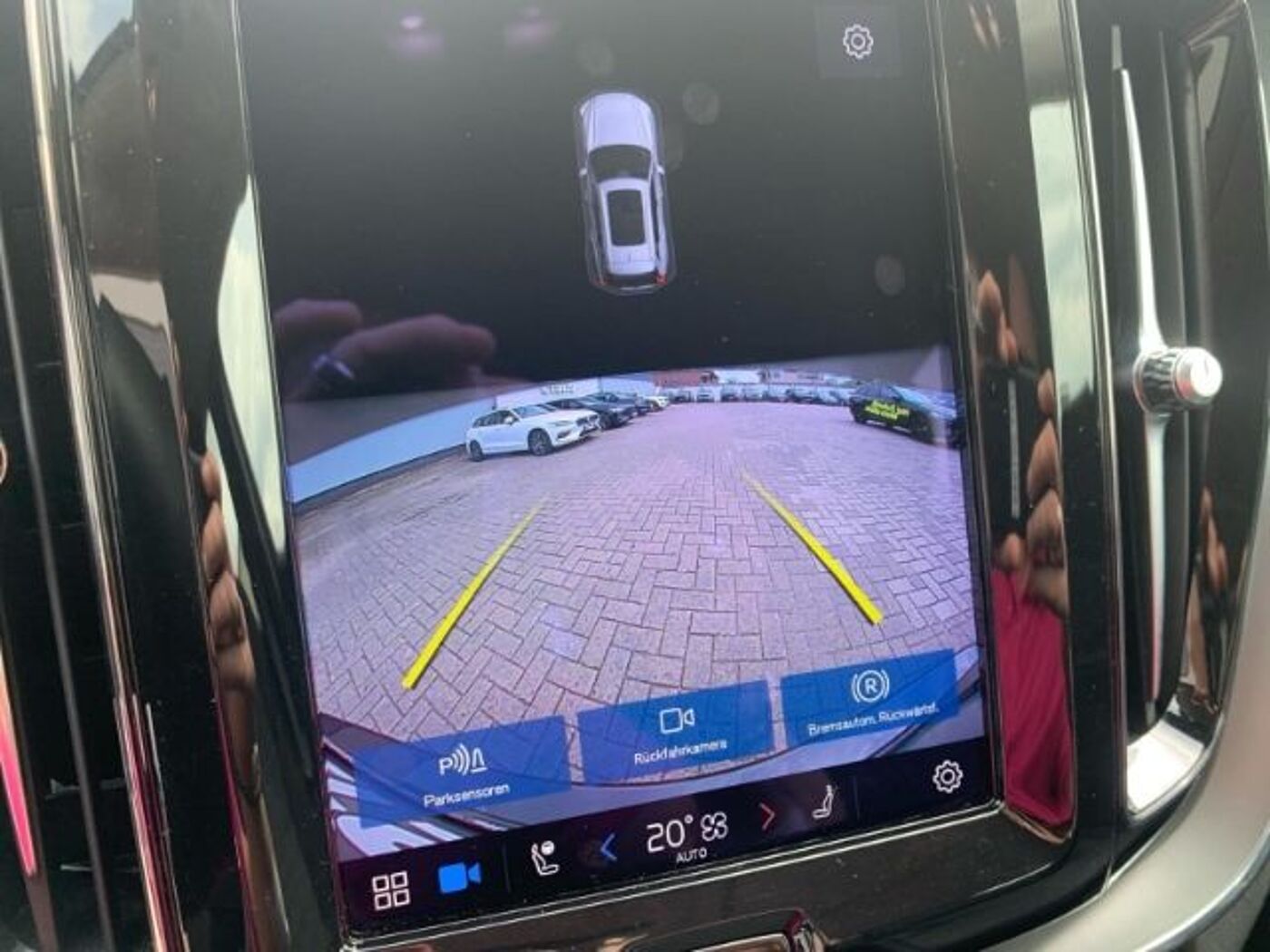 Volvo  Standheizung Google Maps Abstandstempomat
