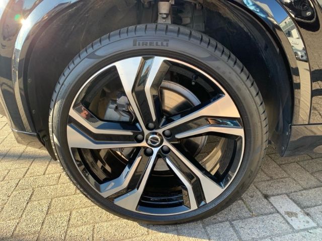 Volvo  B5 AWD Plus Dark Pilot Assist Abstandstempo