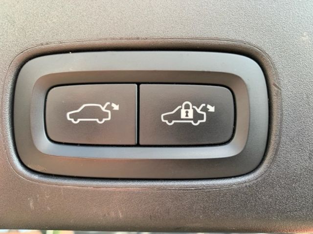 Volvo  T6 AWD Plus Dark Pilot Assist Abstandstempom