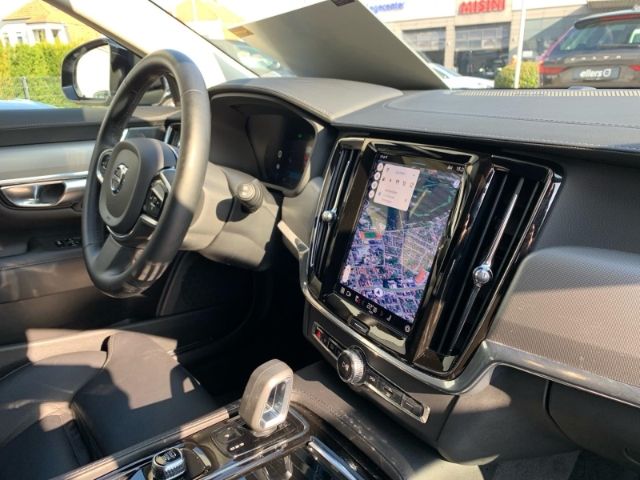 Volvo  T6 AWD Plus Dark Pilot Assist Abstandstempom