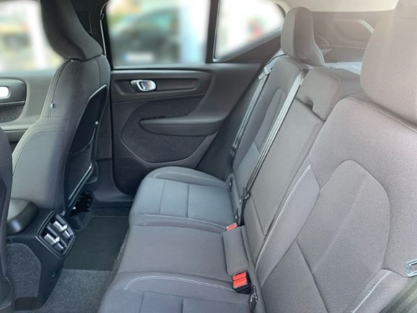 Volvo  T3 Momentum Pro Navi Sitzheizung Kamera Len