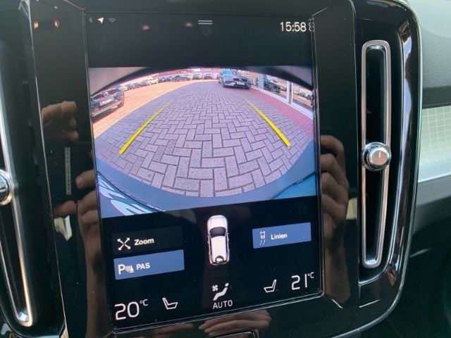 Volvo  T3 Momentum Pro Navi Sitzheizung Kamera Len