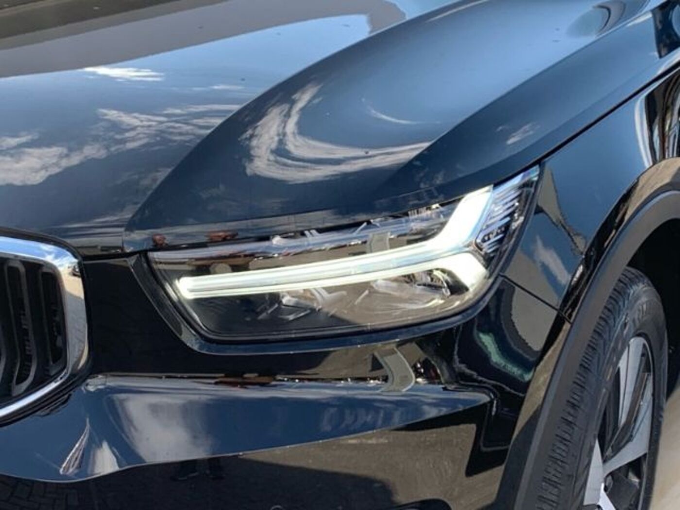 Volvo  T3 Momentum Pro Navi Sitzheizung Kamera Len
