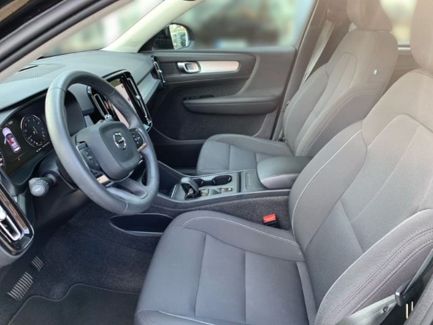 Volvo  T3 Momentum Pro Navi Sitzheizung Kamera Len