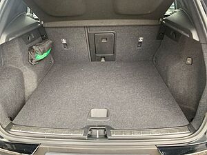 Volvo  Inscription Recharge Plug-In Hybrid 2WD T4