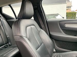 Volvo  Inscription Recharge Plug-In Hybrid 2WD T4
