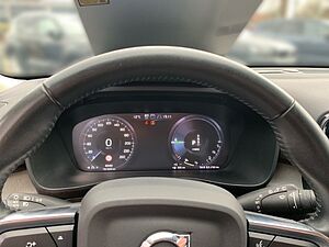 Volvo  Inscription Recharge Plug-In Hybrid 2WD T4
