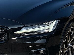 Volvo  B5 AWD Ultimate Dark Head Up Bowers&Wilkins