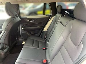 Volvo  B4 Plus Dark Voll LED el. GSHD el. Sitze Abs