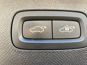 Volvo  B5 AWD Plus Dark Pilot Assist Abstandstempo