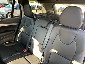Volvo  B5 AWD Plus Dark Pilot Assist Abstandstempo
