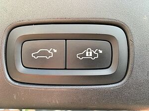 Volvo  T6 AWD Plus Dark Pilot Assist Abstandstempom