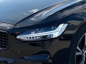 Volvo  T6 AWD Plus Dark Pilot Assist Abstandstempom