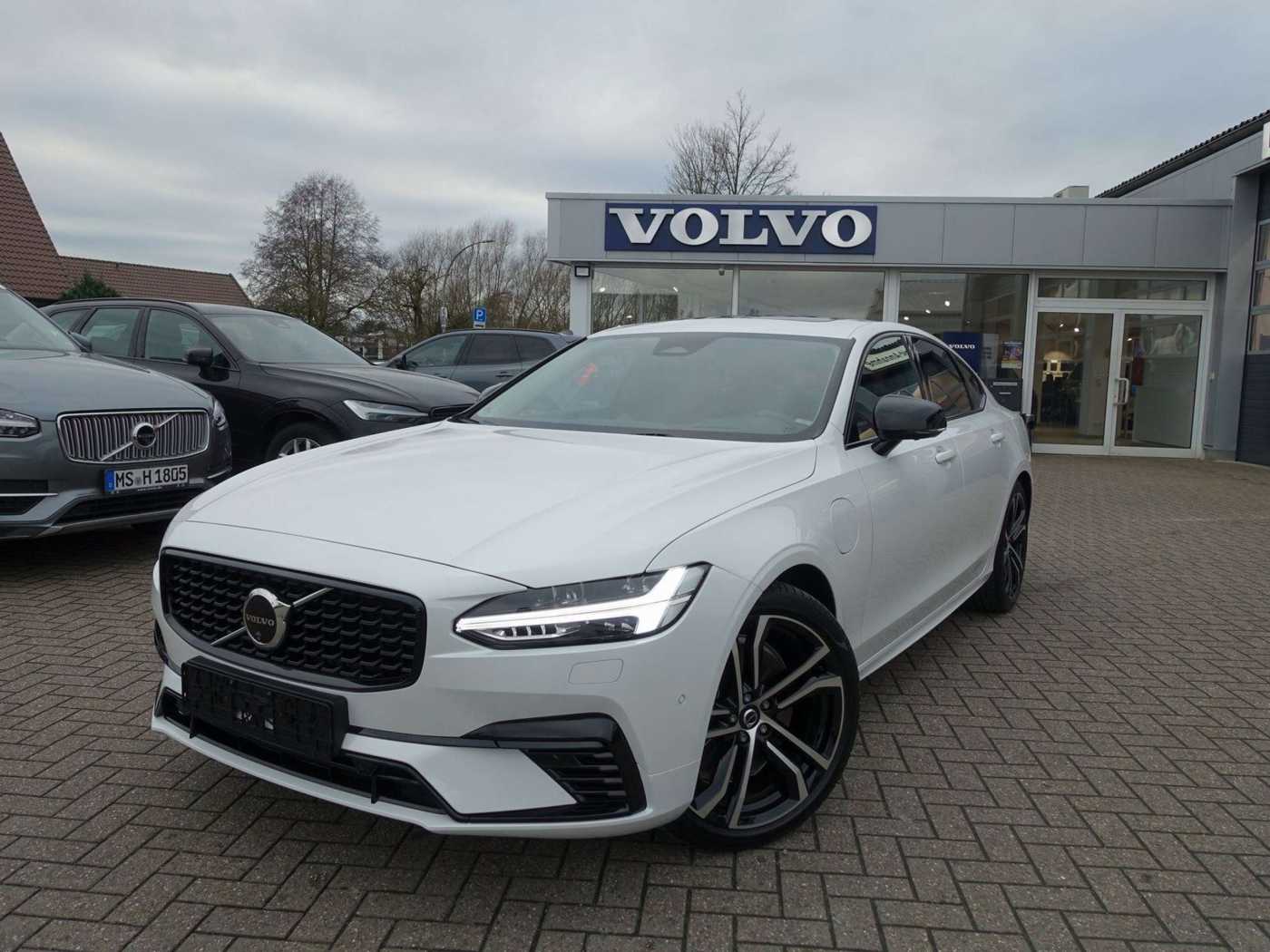 Volvo  Recharge Ultimate T8 AWD/360°/Massage/B&W