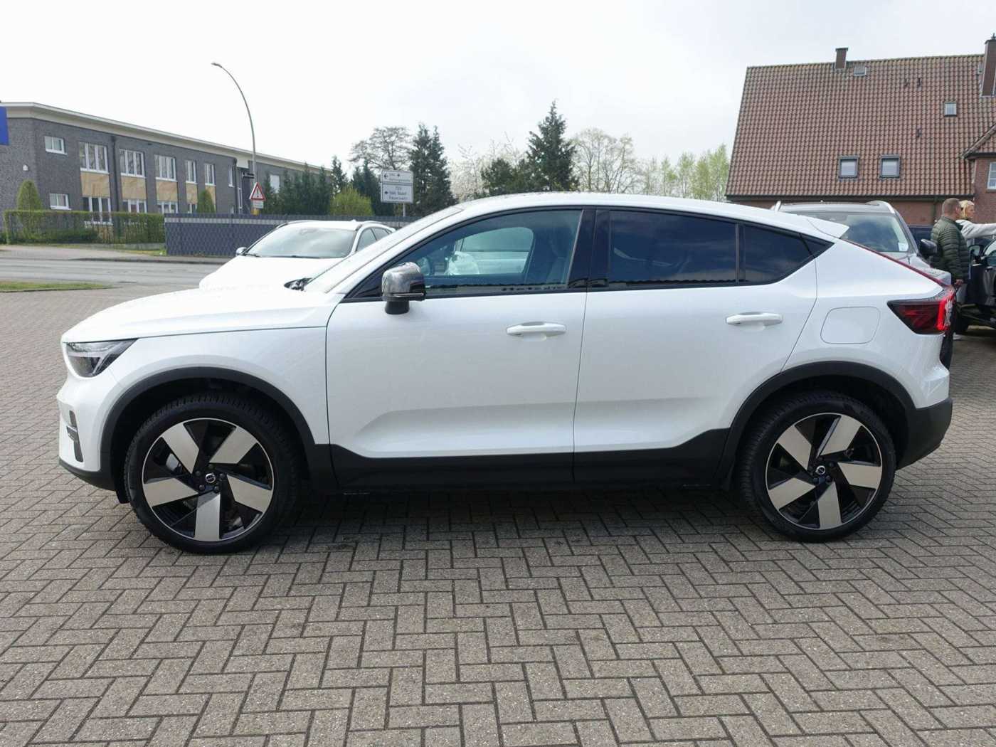 Volvo  Recharge Plus Single Extended Range/BLS/CAM