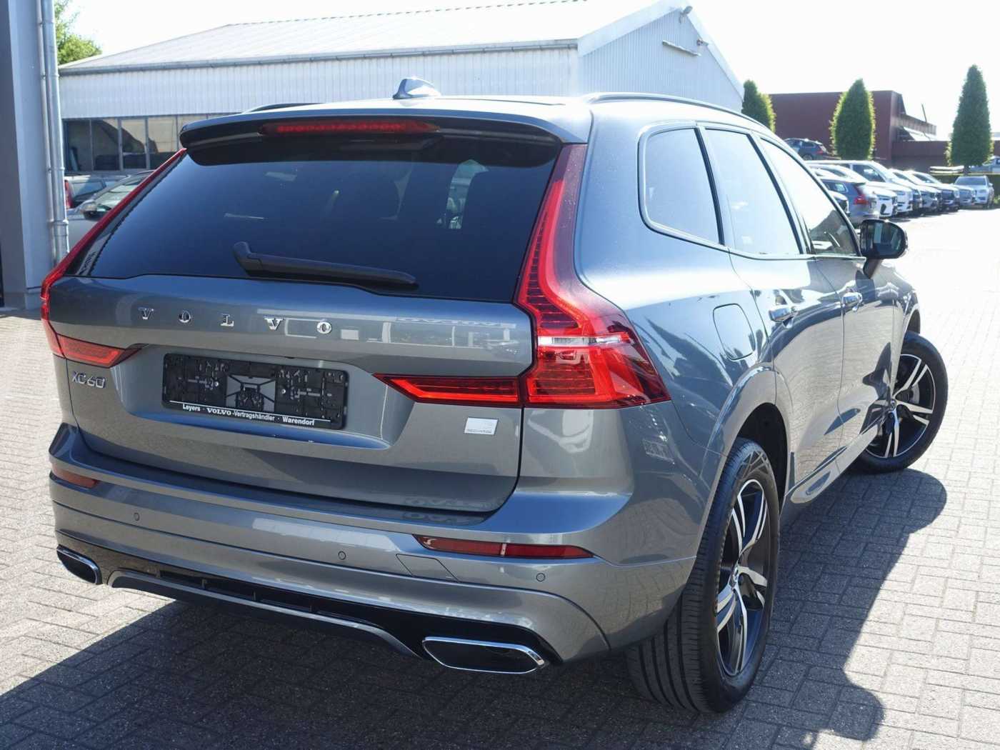 Volvo  T6 AWD Recharge R-Design/AHK/H&K/Pano/CAM