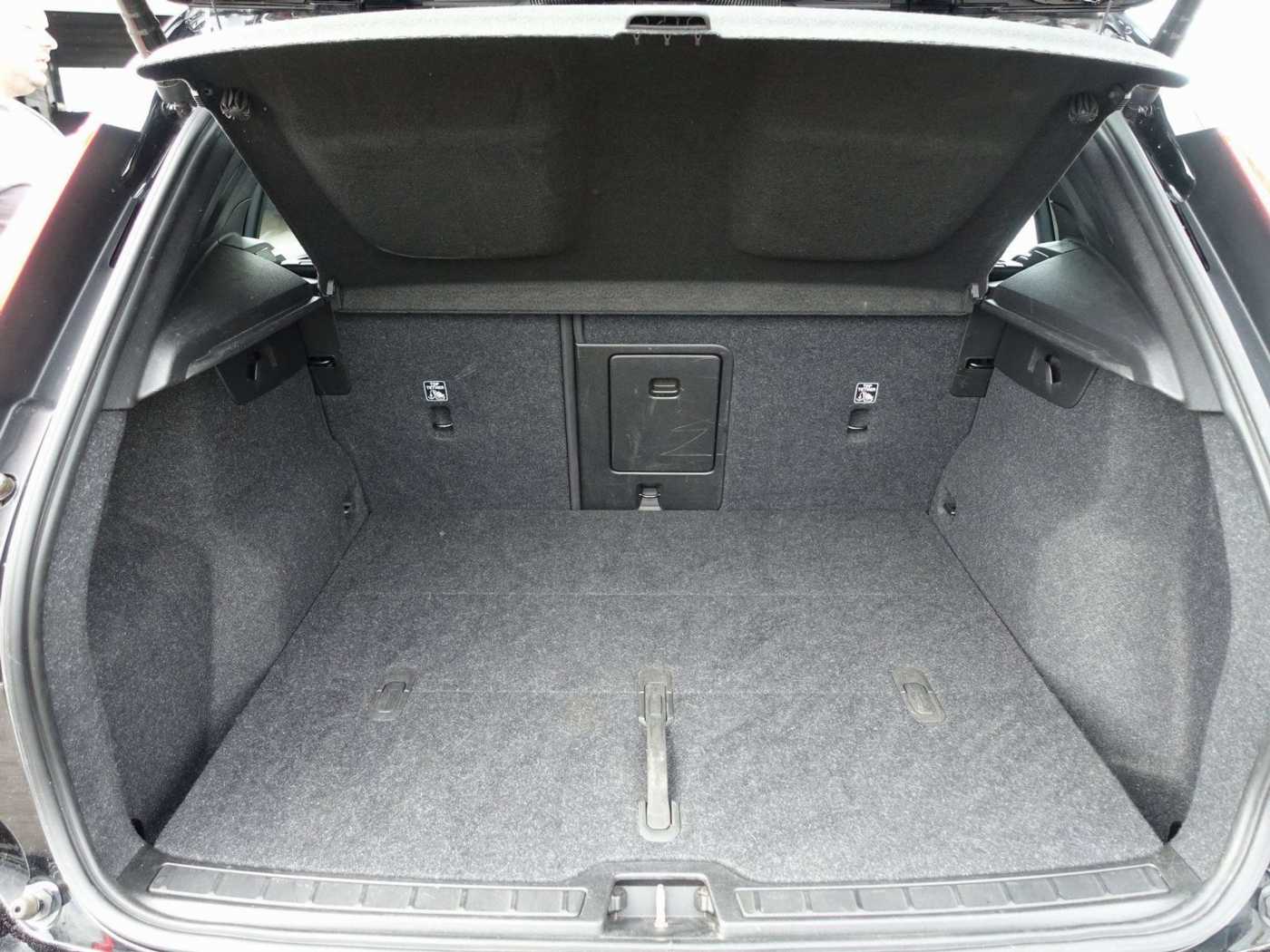 Volvo  Recharge Plus/Kamera/BLIS/Carplay