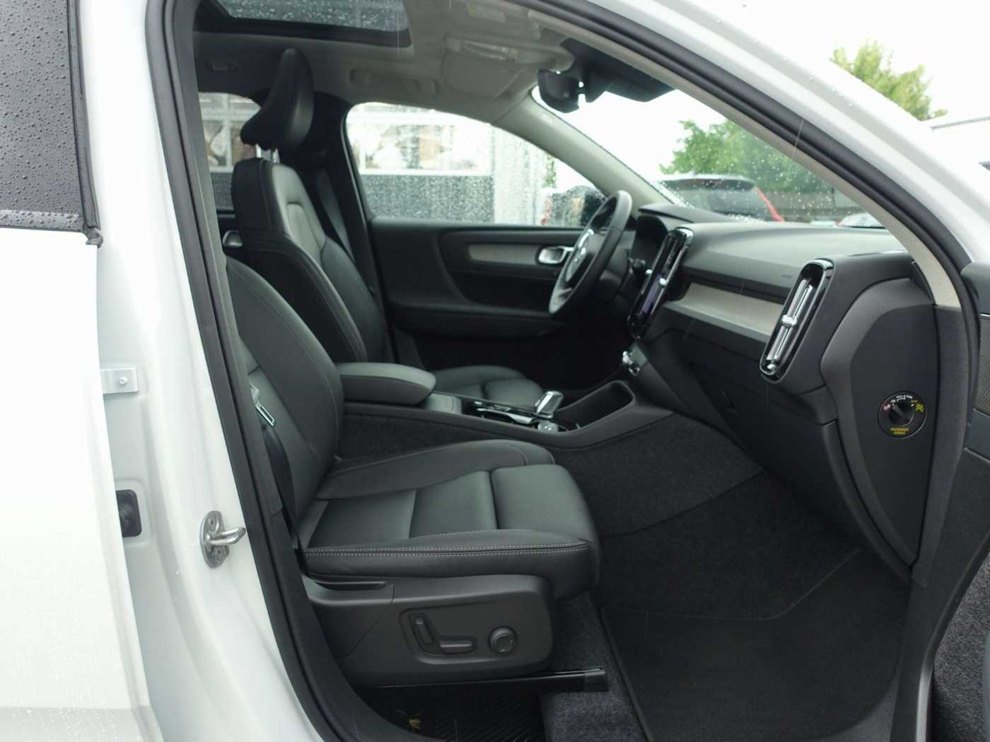 Volvo  Ultra B4 Dark/Pano/BLIS/Kamera/Memory/H&K