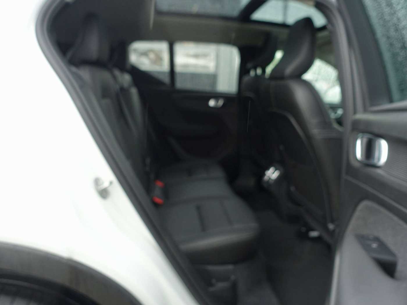 Volvo  Ultra B4 Dark/Pano/BLIS/Kamera/Memory/H&K