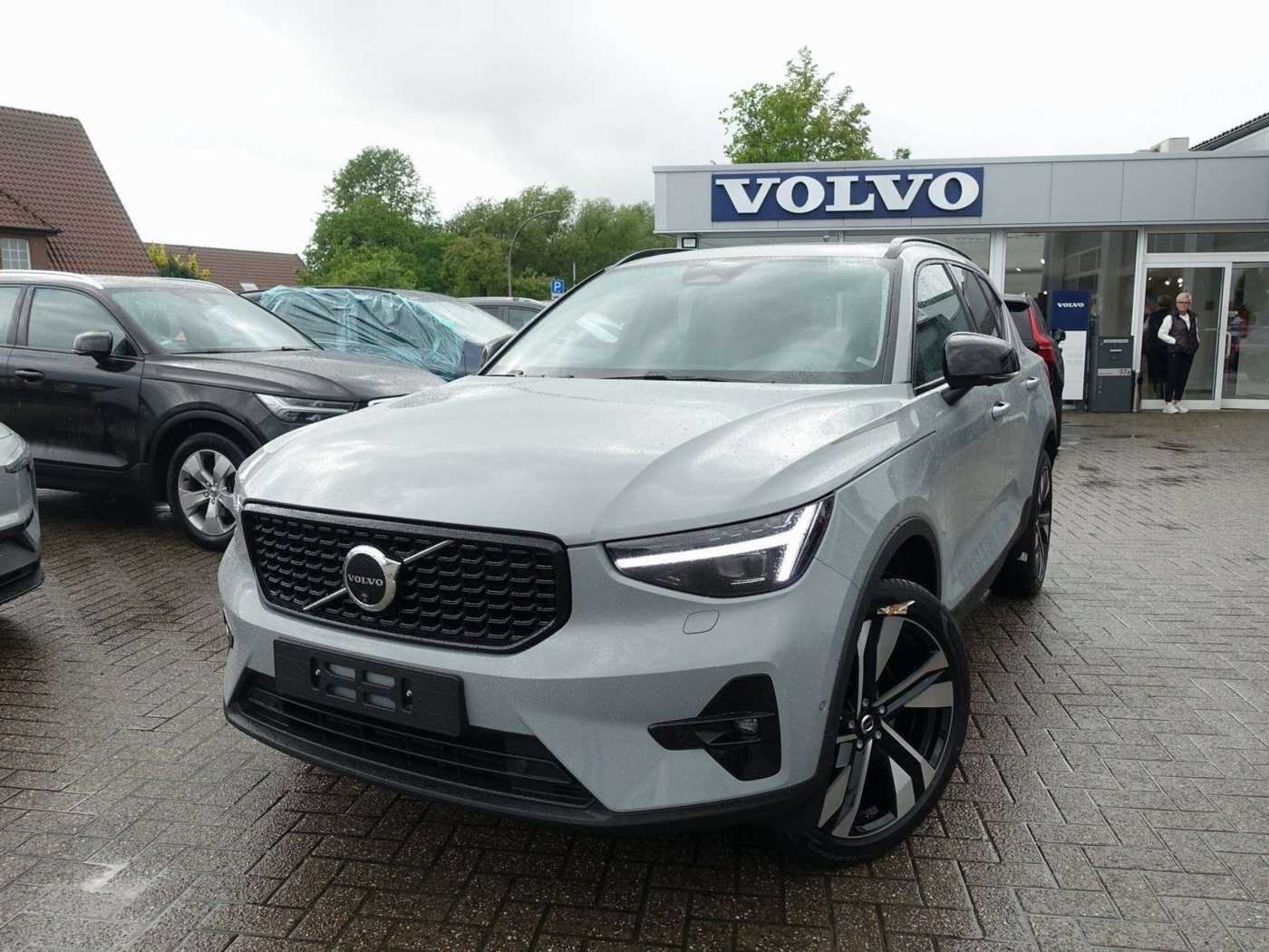 Volvo  Ultra B4 Dark/Pano/BLIS/H&K/Memory/360°