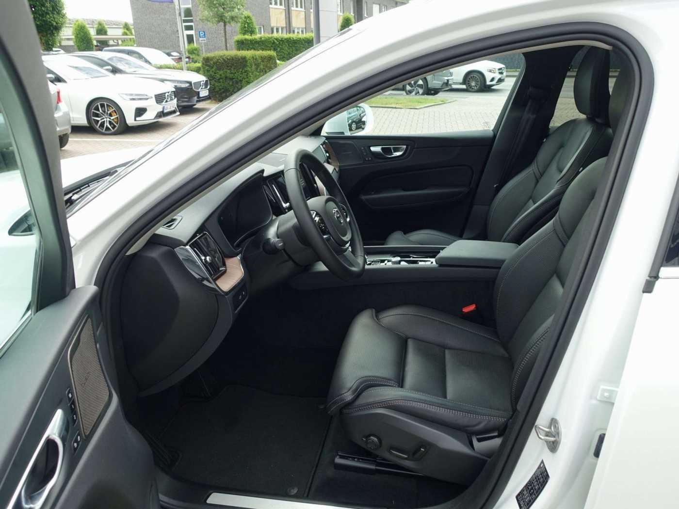 Volvo  Recharge Plus T8 AWD/Pano/H&K/FourC/360°
