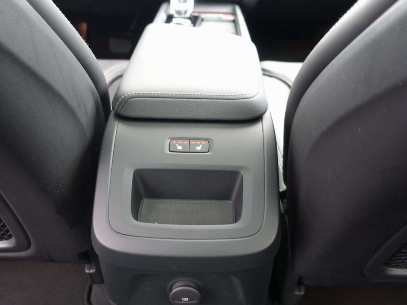 Volvo  Recharge Plus T8 AWD/Pano/H&K/FourC/360°